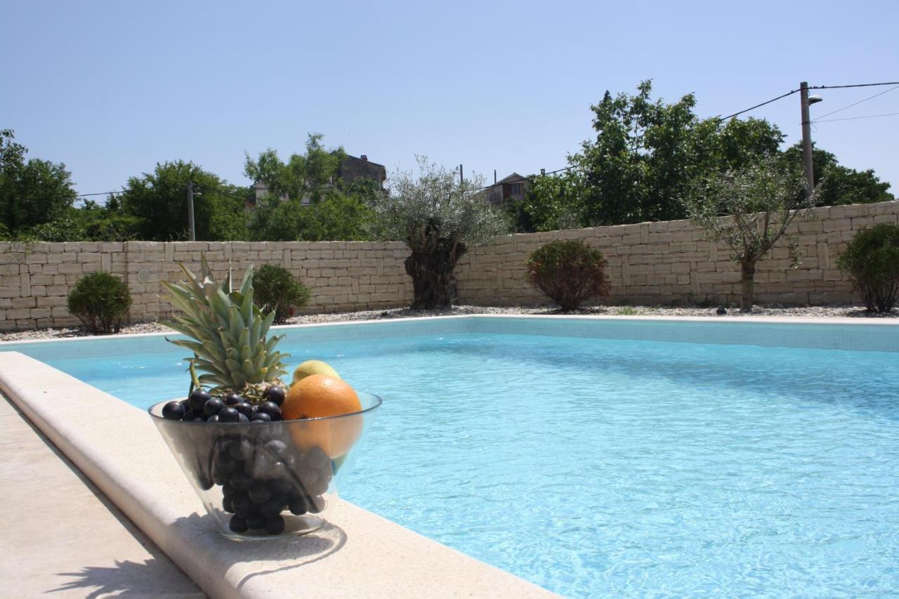 Milohnici Villa Caprice - Krk מראה חיצוני תמונה