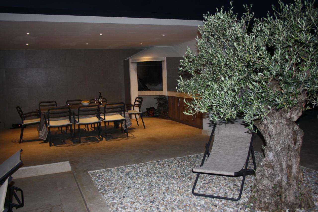 Milohnici Villa Caprice - Krk מראה חיצוני תמונה