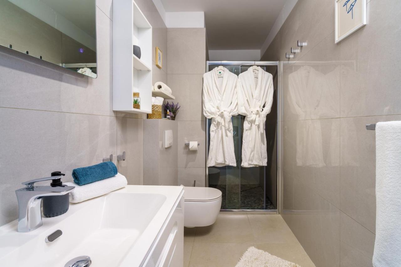 Milohnici Villa Caprice - Krk מראה חיצוני תמונה